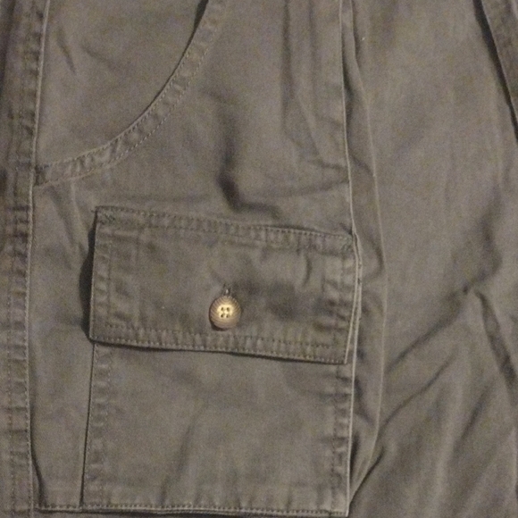 Ming Wang Gray Cargo Shorts for Men - Picture 4 of 6